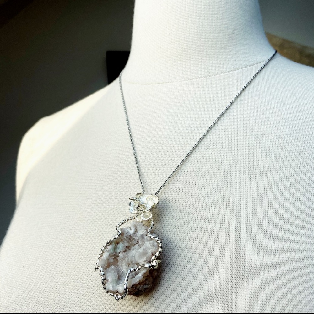 925 Silver Wrapped Geode Necklace - Picture 10 of 10